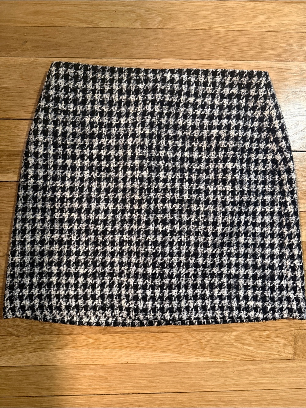 LOFT Houndstooth Skirt